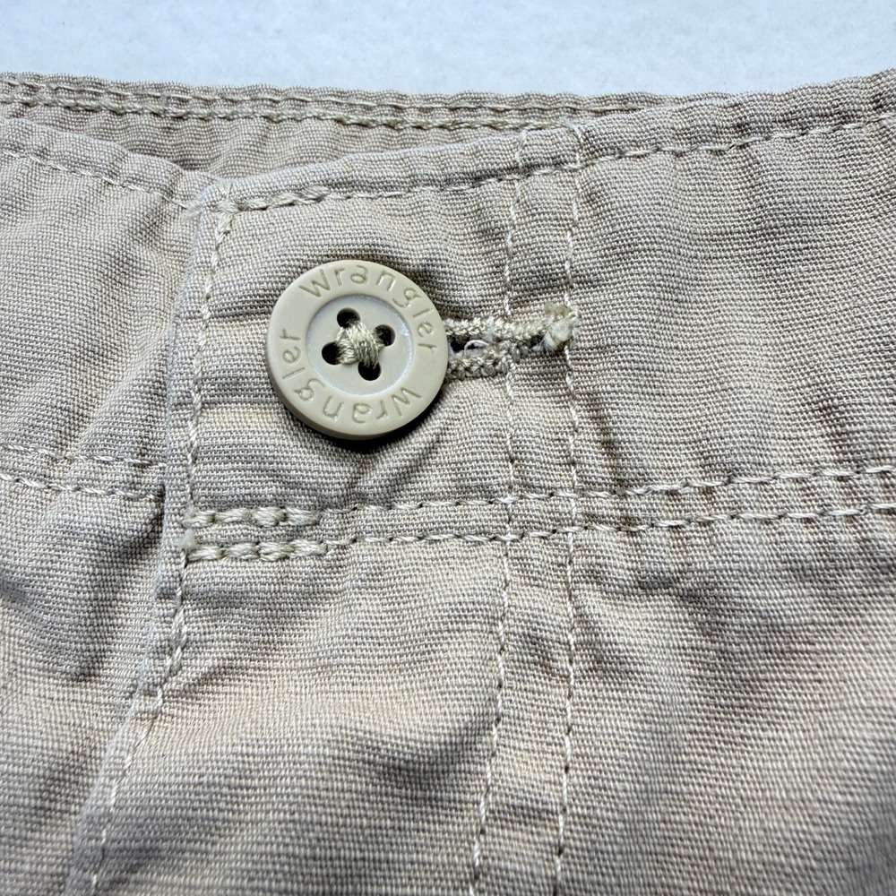 Wrangler Cargo Shorts Mens 42 Tan Khaki Ripstop‎ Outdoor Multi-Pocket Casual - Picture 10 of 16